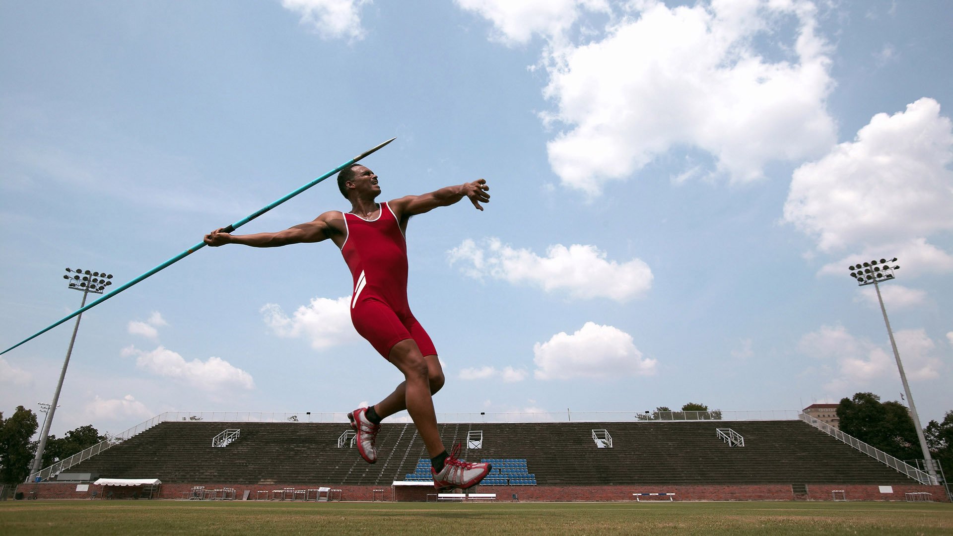 实力强劲的球队略施小技，攻势滔滔红
